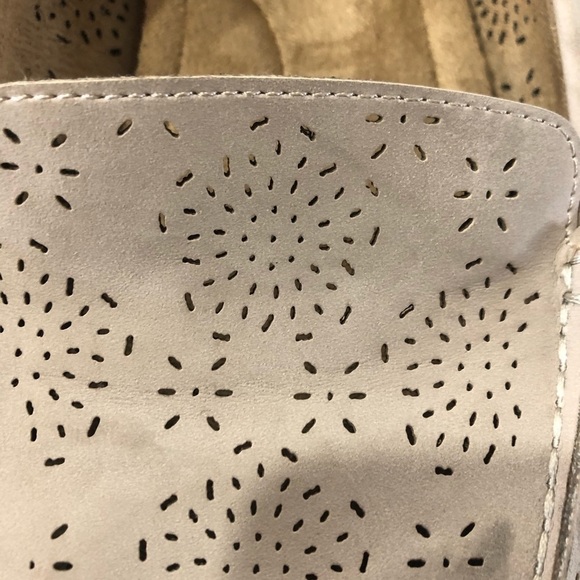 I❤️COMFORT flats color: Cream Size:9 comfortable - Picture 10 of 15